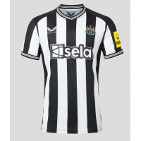 Fotballdrakt Herre Newcastle United Alexander Isak #14 Hjemmedrakt 2023-24 Kortermet